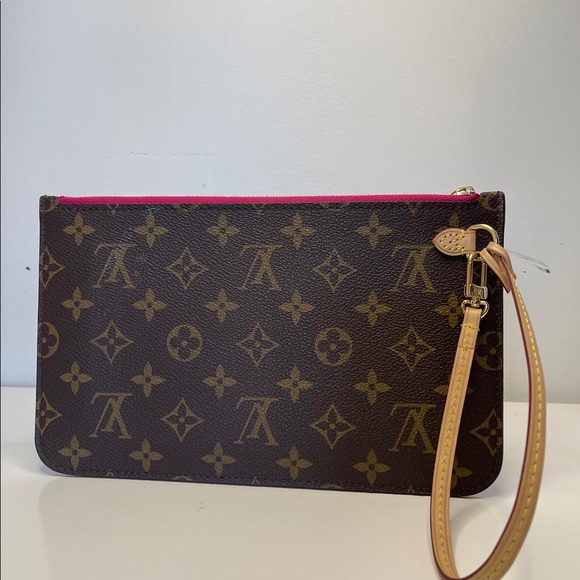 Louis Vuitton Neverfull Pochette - Picture 4 of 4
